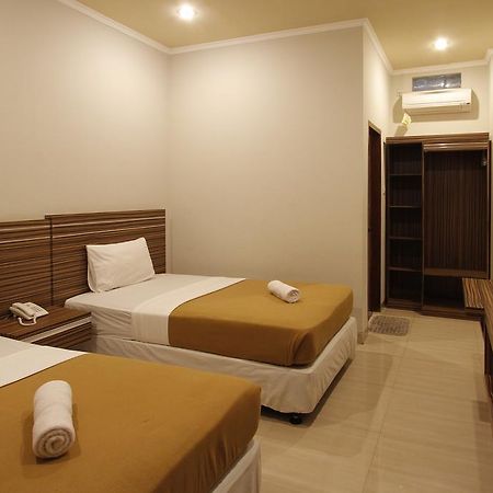 Palapa Hotel Mataram Eksteriør bilde