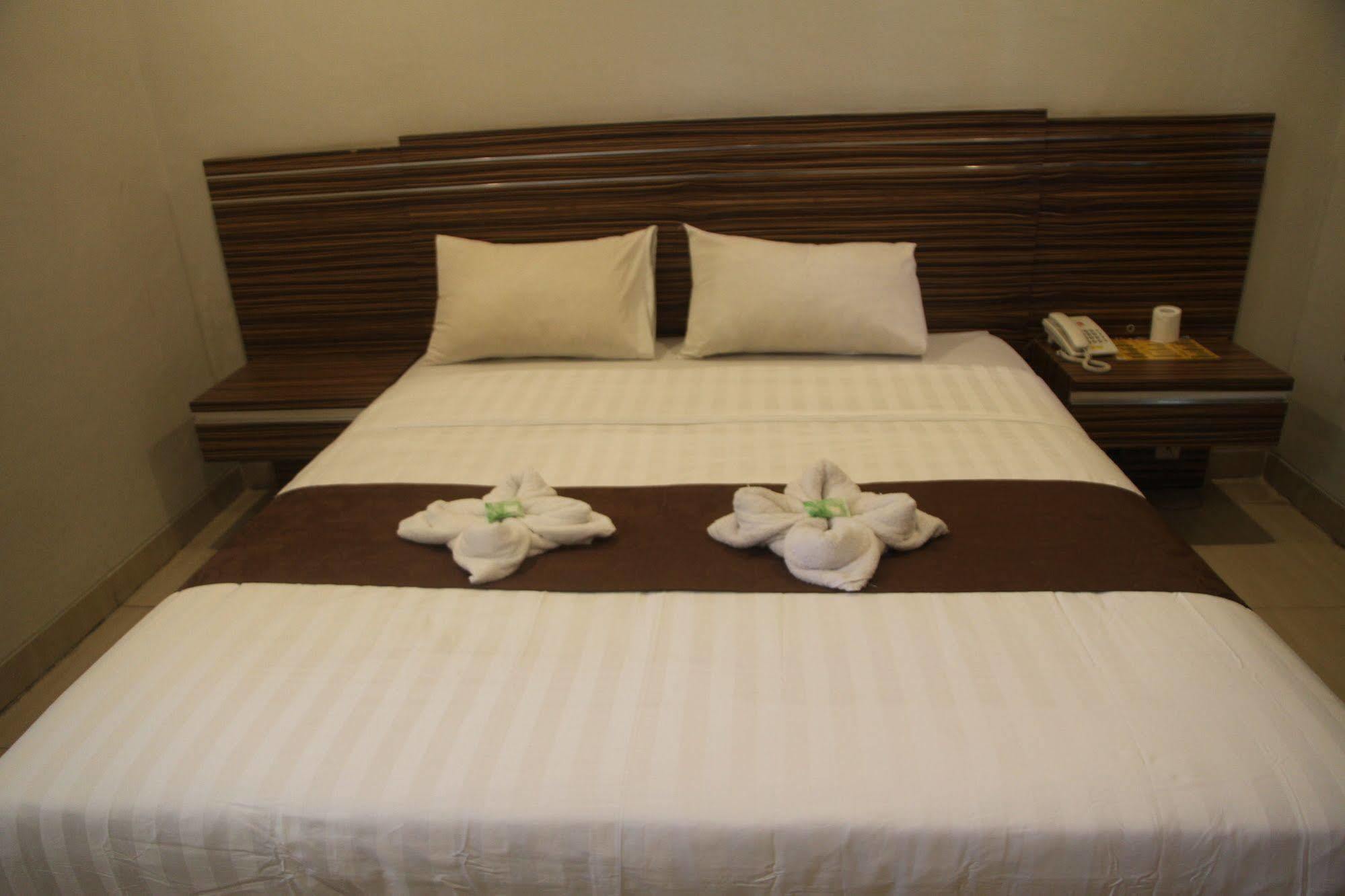 Palapa Hotel Mataram Eksteriør bilde
