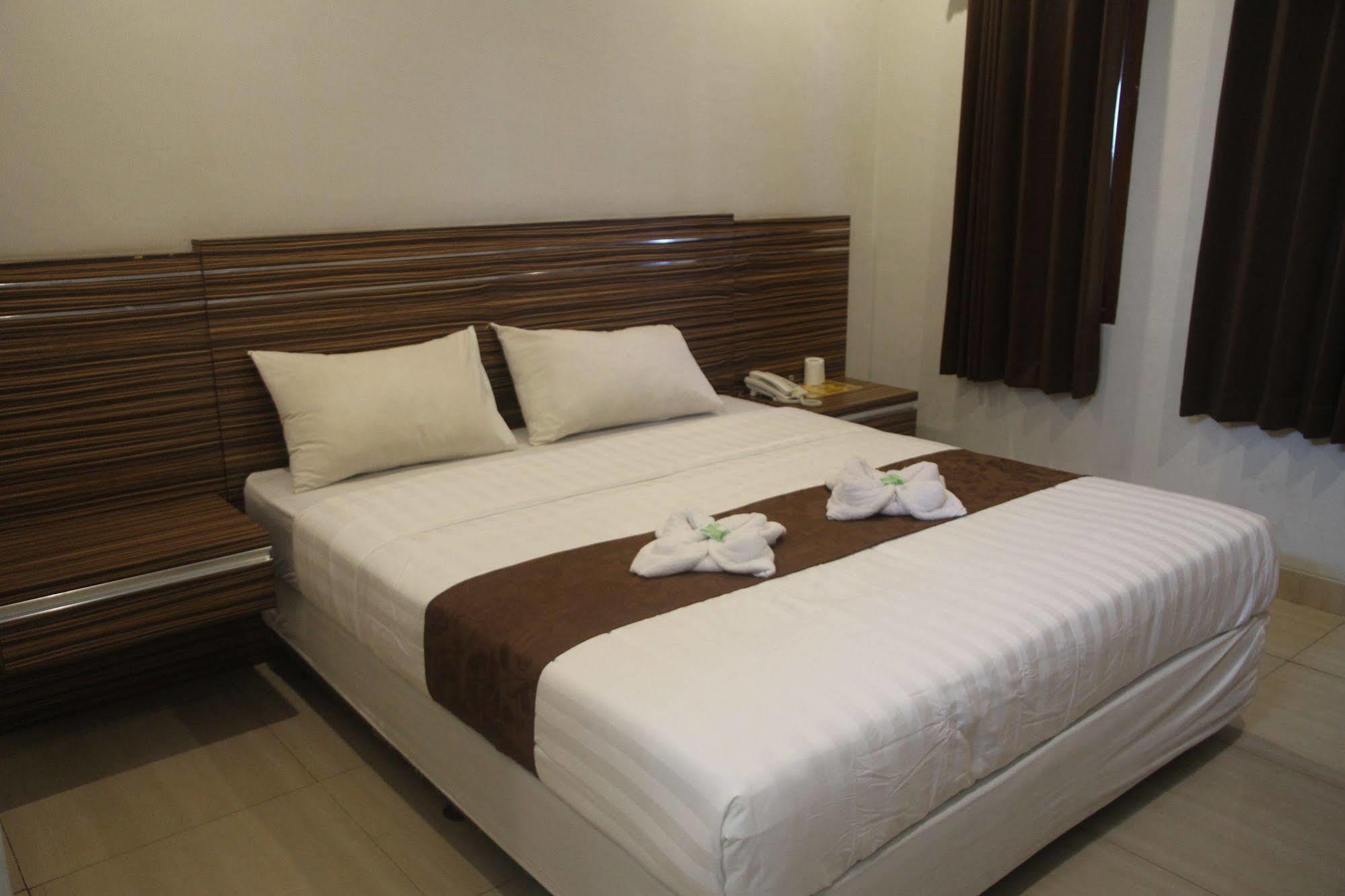 Palapa Hotel Mataram Eksteriør bilde