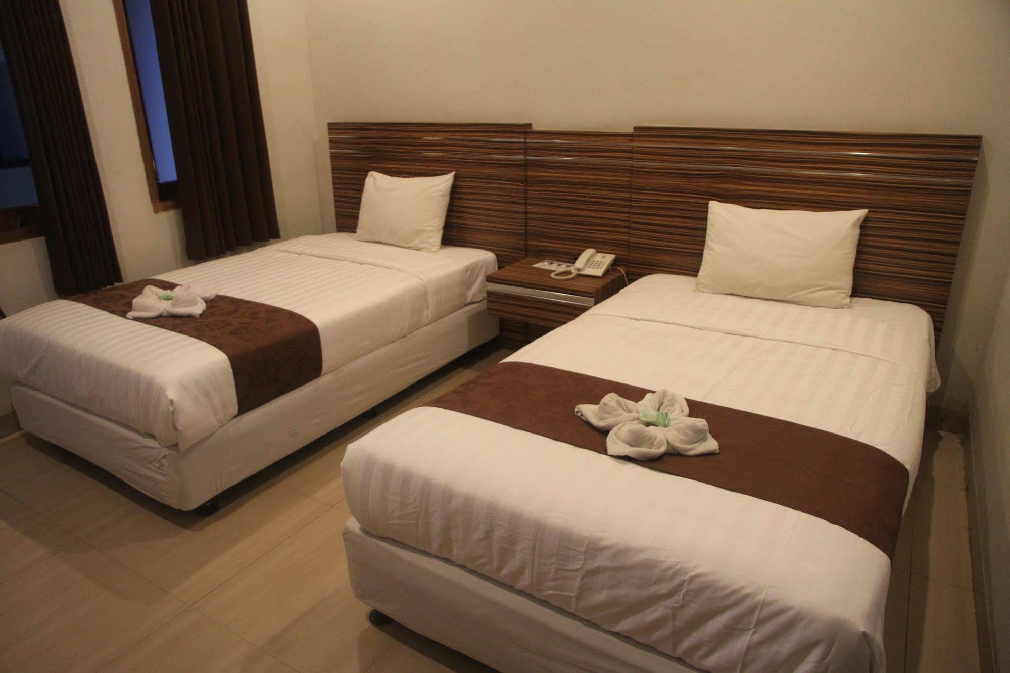 Palapa Hotel Mataram Eksteriør bilde
