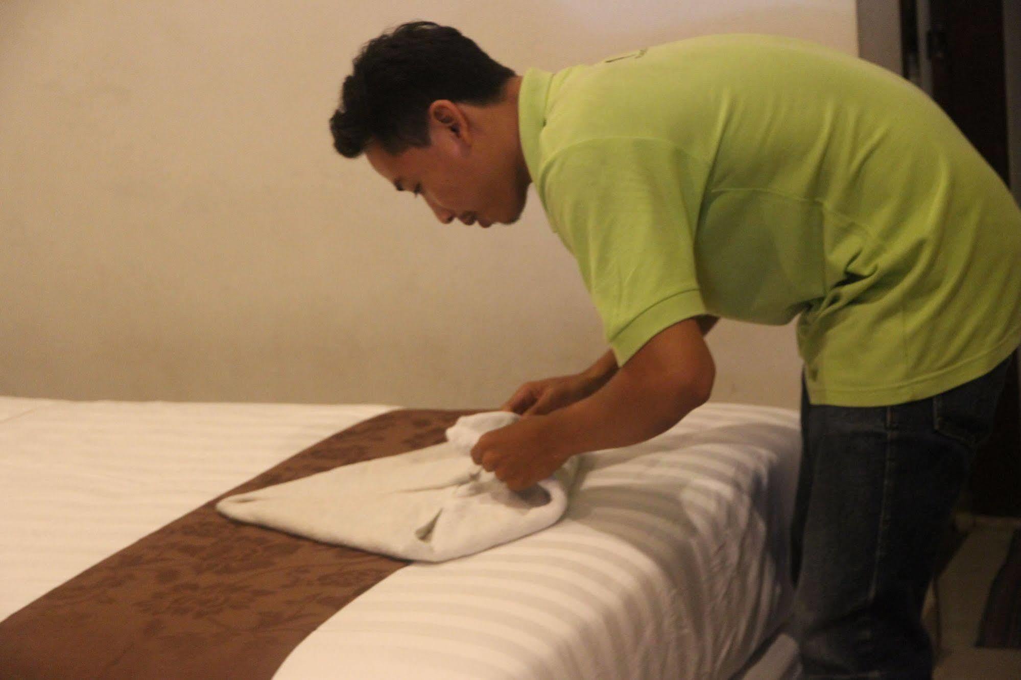 Palapa Hotel Mataram Eksteriør bilde
