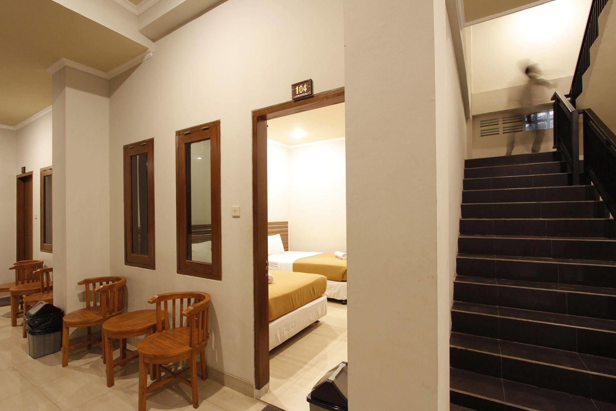 Palapa Hotel Mataram Eksteriør bilde